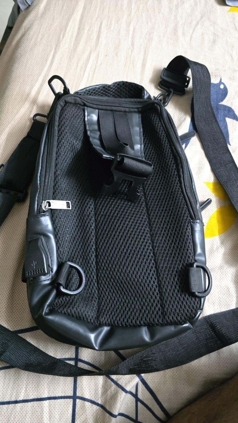 SmartConnect Sling Bag
